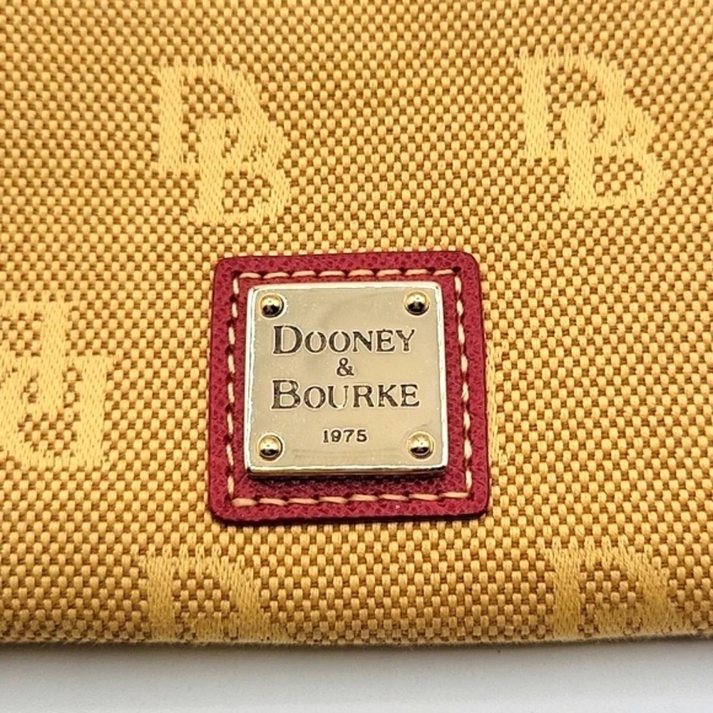 DOONEY & BOURKE Wristlet Tan Canvas DB Logo Red Leather Key Chain inside